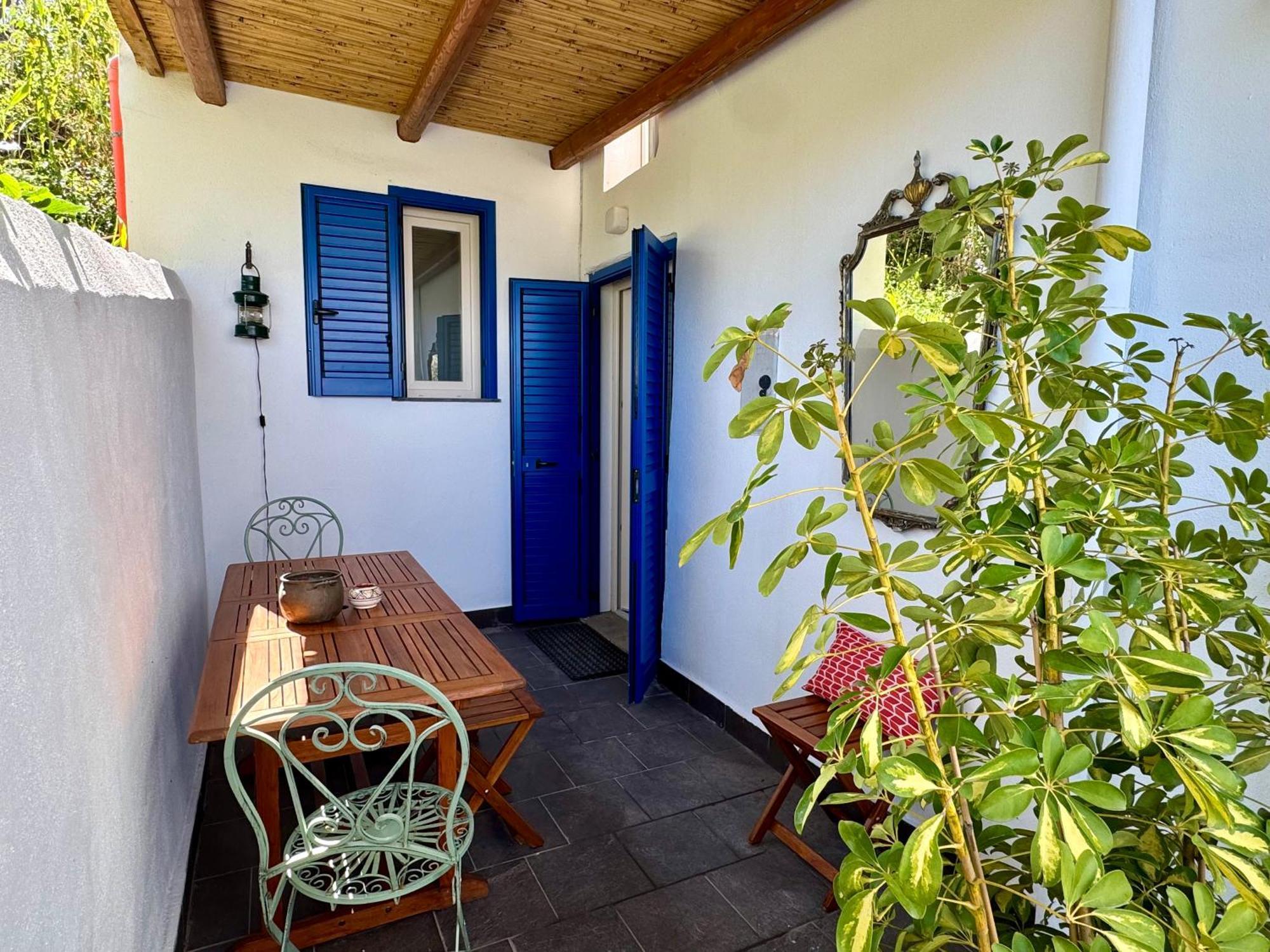 Appartement La Casa Del Geologo à Stromboli Extérieur photo
